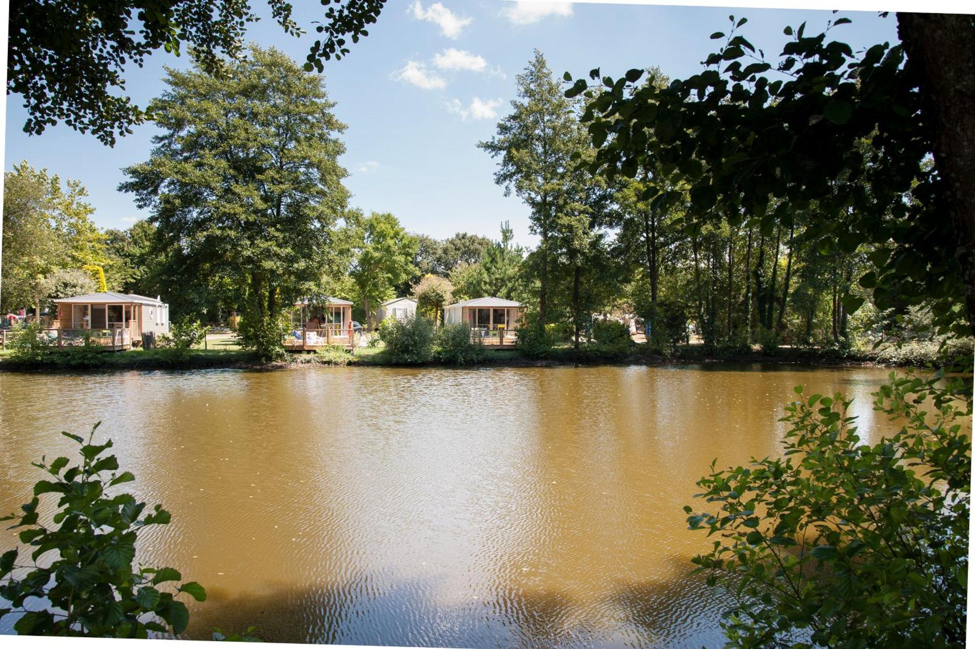 Camping Rcn La Ferme Du Latois Coëx 객실 사진